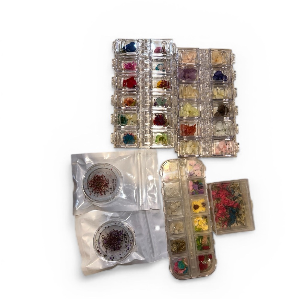 New Dried flowers for nail designs